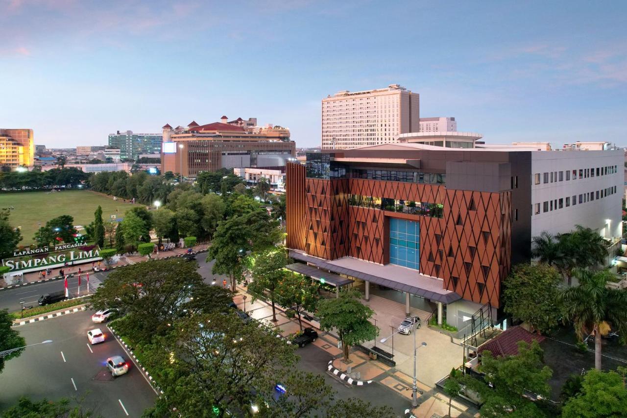 Ibis Styles Semarang Simpang Lima Hotel ภายนอก รูปภาพ